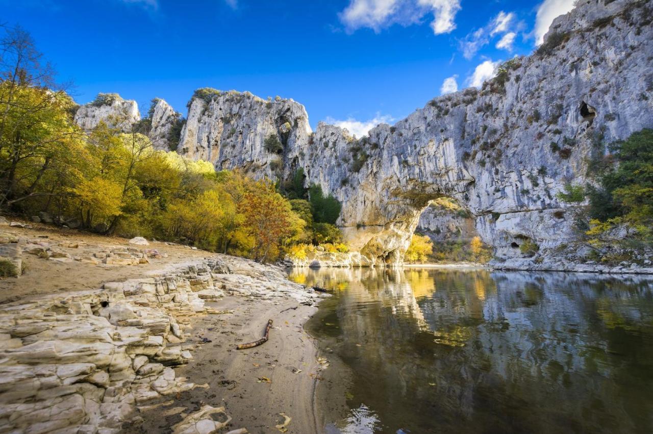 Gite Le Chamaju Labeaume Zewnętrze zdjęcie